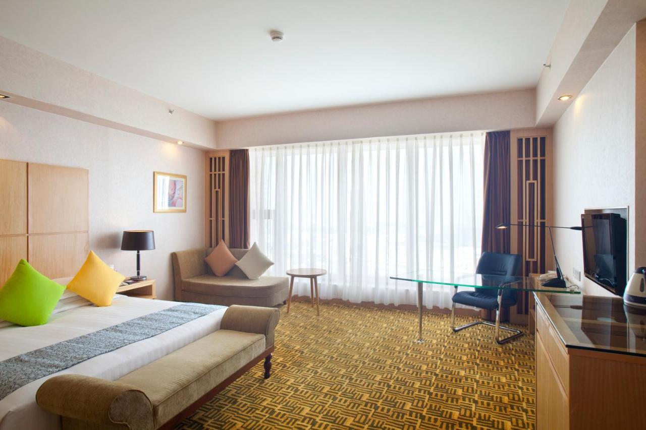 Crowne Plaza Zhanjiang Kang Yi Zewnętrze zdjęcie