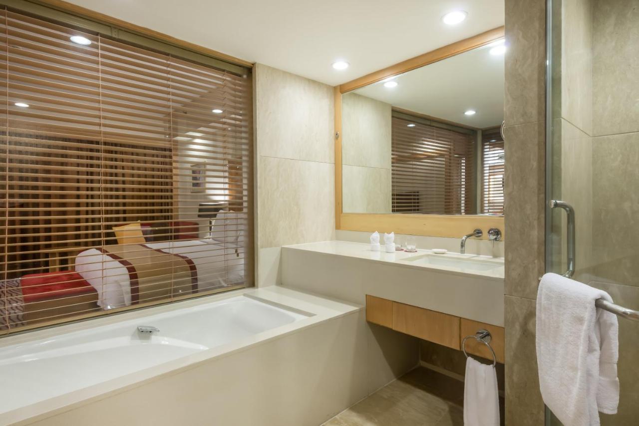 Crowne Plaza Zhanjiang Kang Yi Zewnętrze zdjęcie